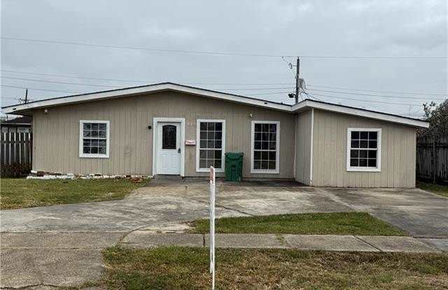 429 E BUTTERFLY Circle
