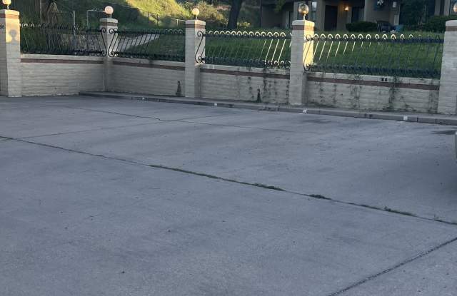 797 West Mesa Verde Drive