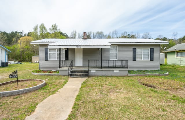 7425 Arabia Ave - 7425 Arabia Avenue, Edgewater, AL 35224