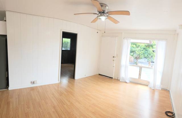 Photo of Lower Nuuanu 3 Bedroom 1.5 Bathroom Quiet cul-de-sac Single Family Home with 2 Parking Spaces