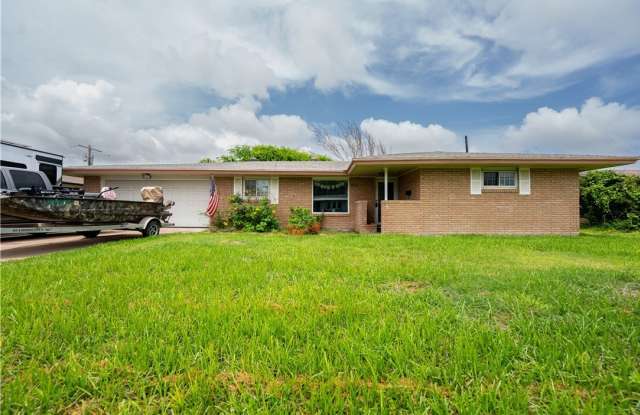 104 W Janin Circle