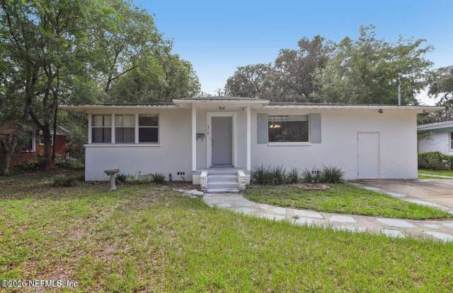 356 TIDEWATER Circle W