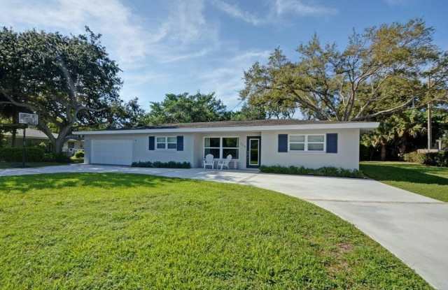 706 Iris Lane