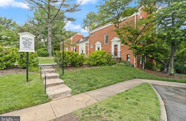 3282 MARTHA CUSTIS DRIVE