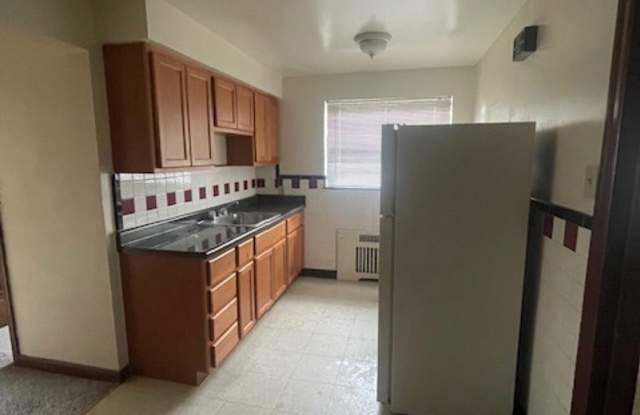 2384 Boudinot Avenue - 4