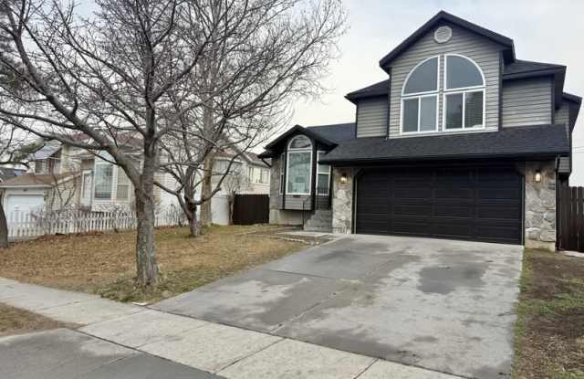 5687 S. Espirit Drive