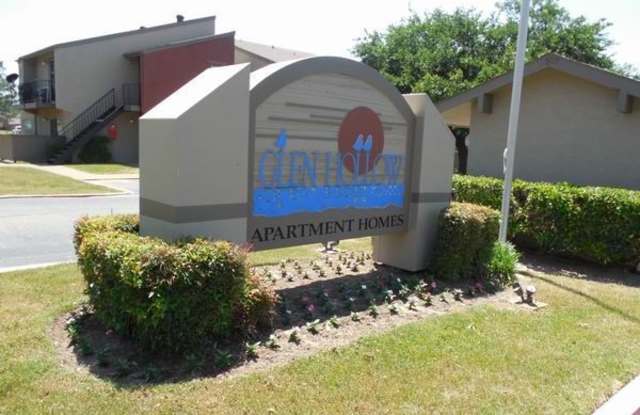 Glen Hollow Apartments