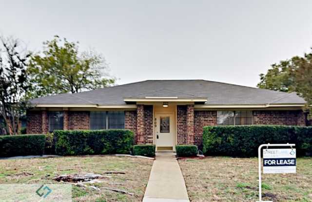 809 Sandhurst Drive - 809 Sandhurst Drive, Plano, TX 75025