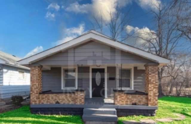 815 North Centennial Street