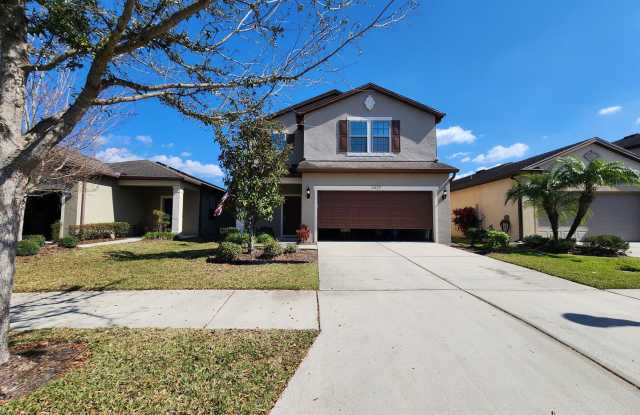 Gorgeous 4-Bedroom, 2.5-Bathroom Home in Riverview