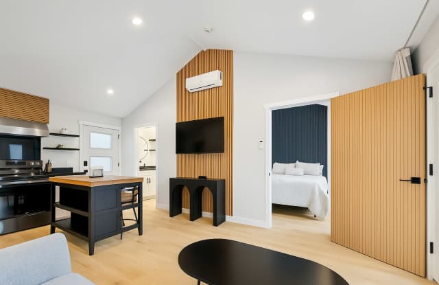 Photo of 26552-2 Royale Dr