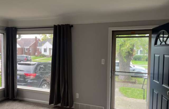 1380 Riverbank Street