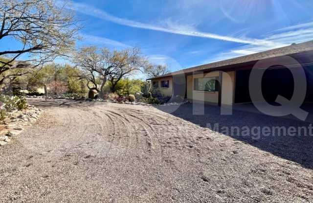 6665 North Donna Beatrix Circle