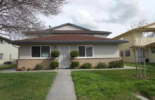2110 Peppertree Way