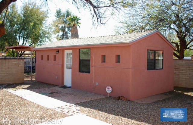 2710 E La Cienega Drive(Guest House) - 2710 East La Cienega Drive, Tucson, AZ 85716