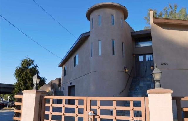 22325 Avenue San Luis