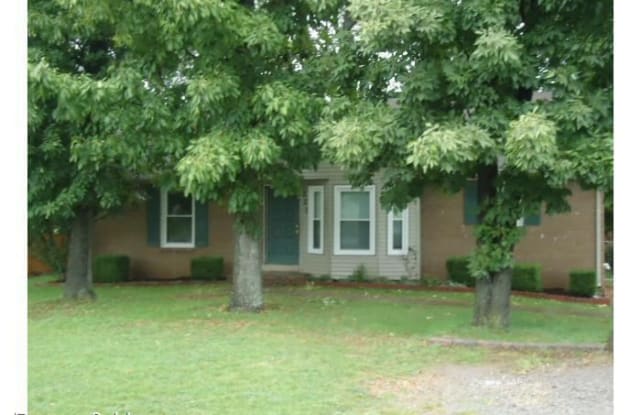 221 Bob White Drive - 221 Bob White Drive, Clarksville, TN 37042