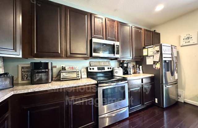 821 Brightleaf Place