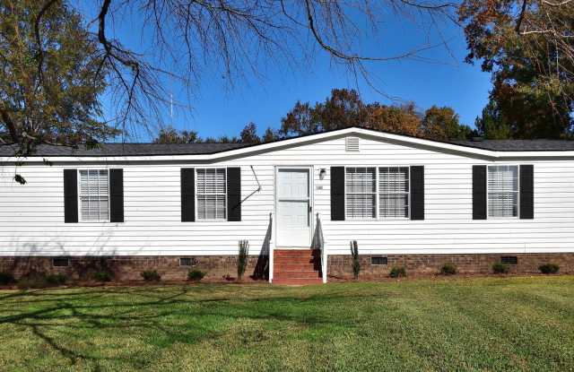 Photo of 1392 E. Old Spring Hope Road