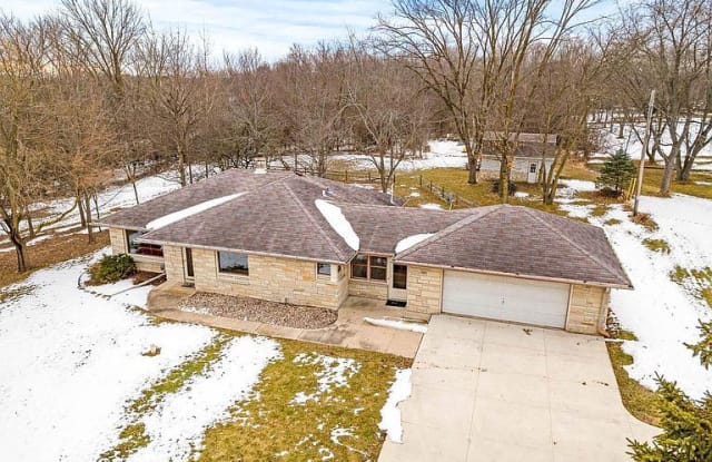 4609 S Moorland Rd New Berlin WI - 4609 South Moorland Road, New Berlin, WI 53151