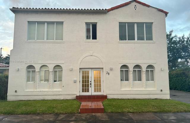 29 Oviedo Ave