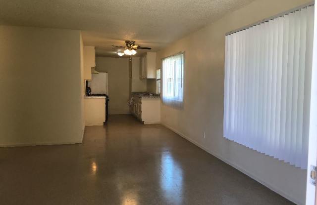 1302 E. Kingsley Ave.