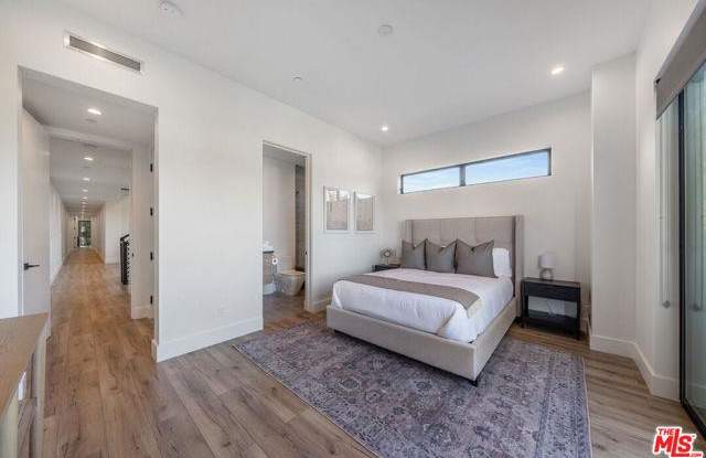 Photo of 1903 South Bedford Street