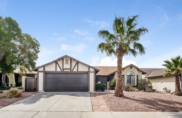 155 Emden Drive - 155 Emden Drive, Henderson, NV 89015