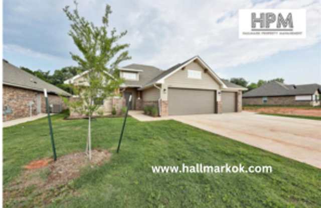 For Lease in Moore, Newer Home in Edgewater 2401 Creekview Drive Moore Oklahoma 73160 - 2401 Creekview Drive, Moore, OK 73160