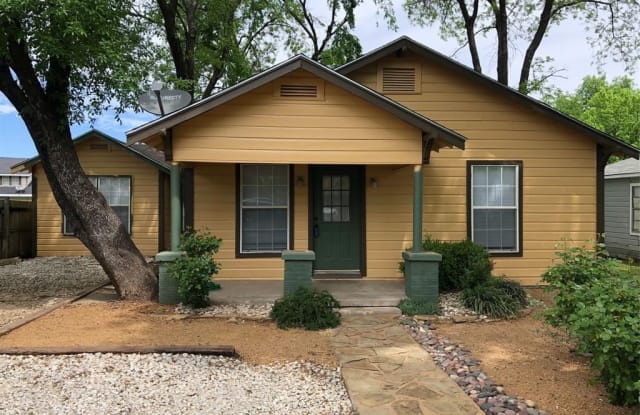 403 Marshall Street - 403 Marshall Street, Sanger, TX 76266