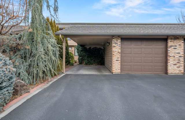 Mid-Century Modern home with stunning views _ Pets Welcome_Short Term Lease!