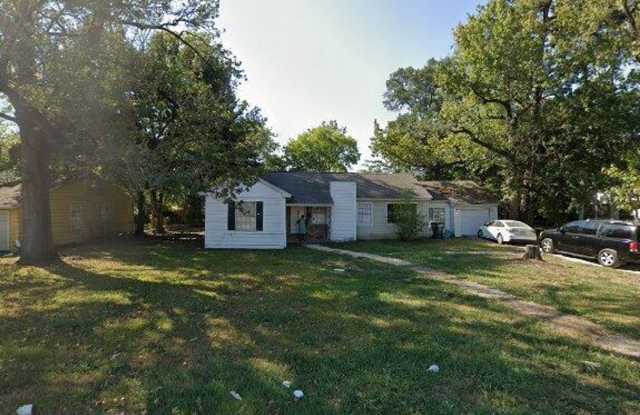 House For Rent 2435 Beech St, Beaumont, TX 77702