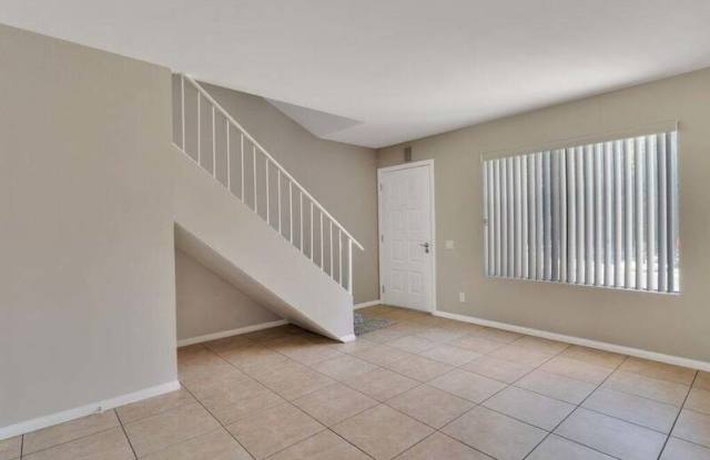 98 Lakeview Circle