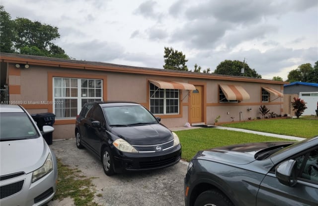 1301 NE 214 ST - 1301 NE 214th St, Ives Estates, FL 33179