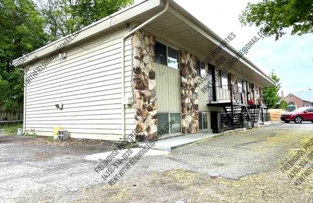 Photo of 571 E 500 N - 2