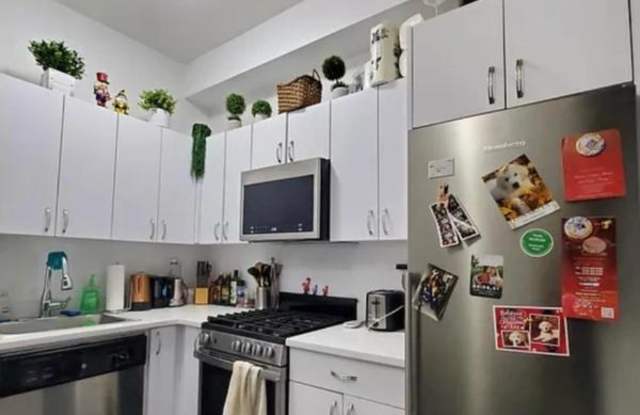 231 West 22nd Street