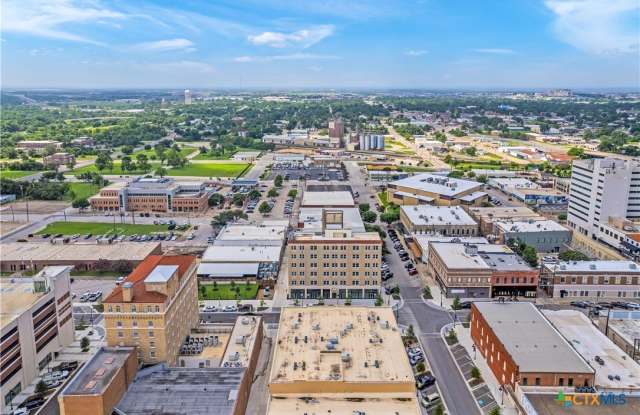 103 E Central Avenue