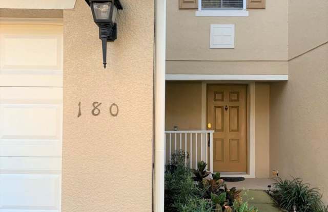 Gated 3/2.5 Townhouse with Garage in Altamonte Springs!