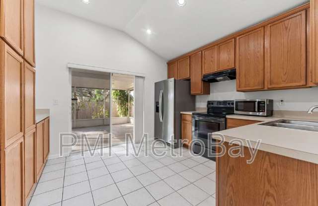 5232 Mango Fruit Street