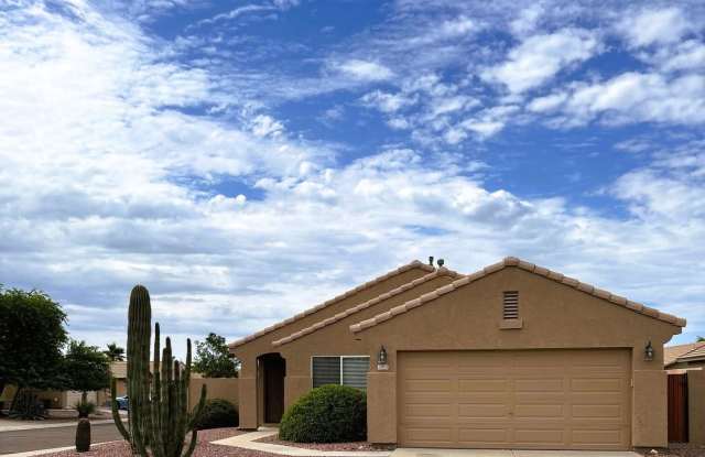 7913 W MELINDA Lane