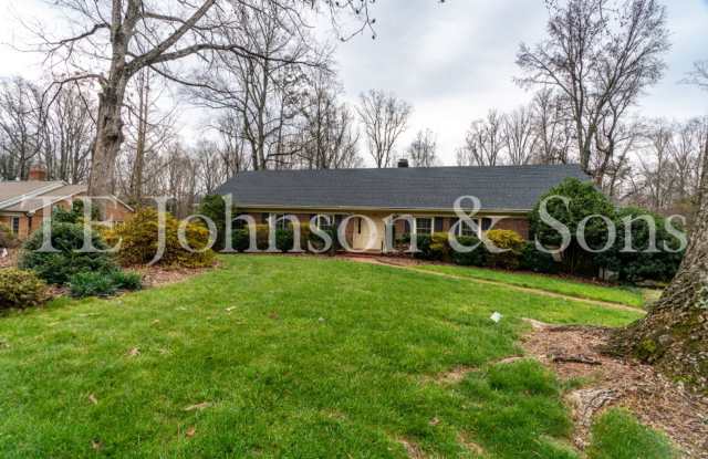 Spacious 5 Bedroom Home in the Heart of Sherwood Forest