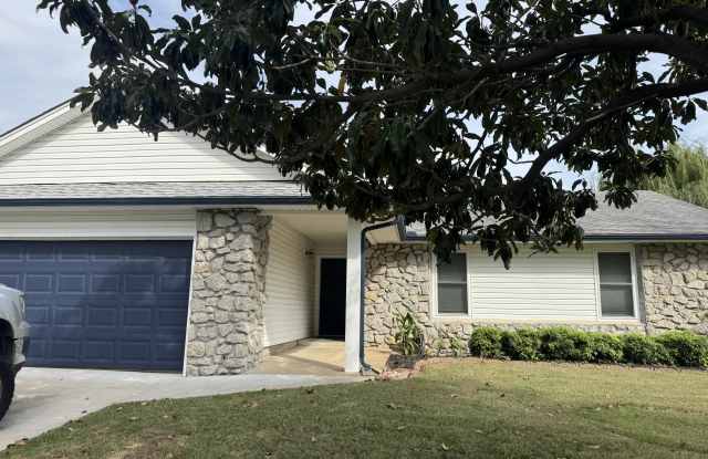 Photo of 1209 N Ironwood Pl