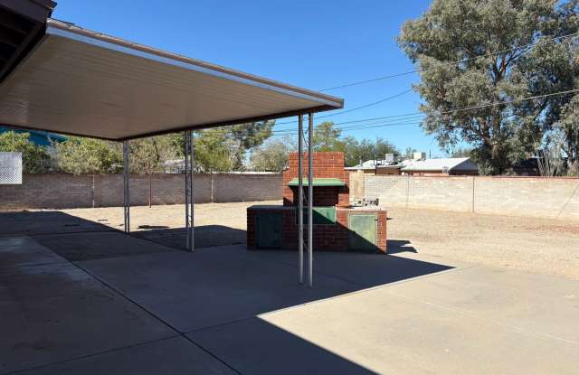 *COMING SOON* 3-bedroom, 2-bathroom home with large backyard