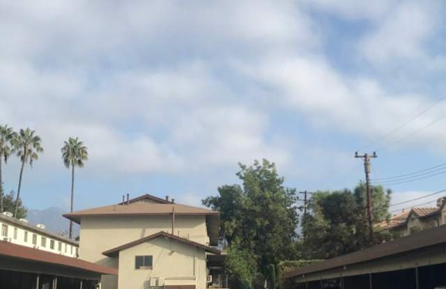 1028 West Huntington Drive