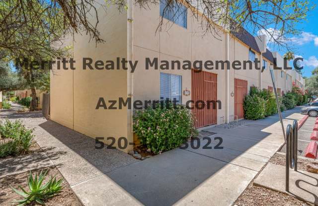 Remodeled 2 bedroom, 2.5 bathroom townhome, washer and dryer, dishwasher and more