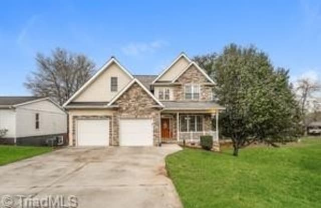 3243 Loftyview Drive - 3243 Loftyview Drive, High Point, NC 27260