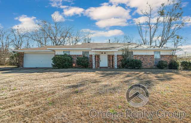 4439 N Slauson Cir