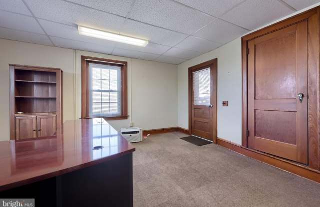 135 ROTHSVILLE STATION Road