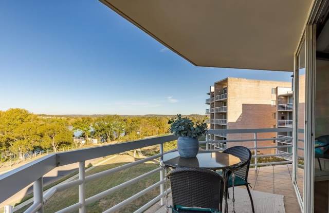 Photo of 1006 Guadalupe St