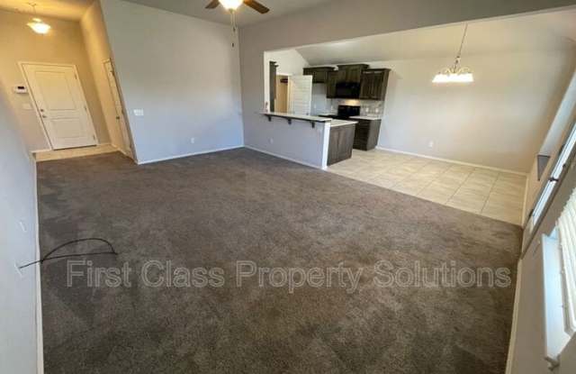 1112 Chestnut Creek Dr